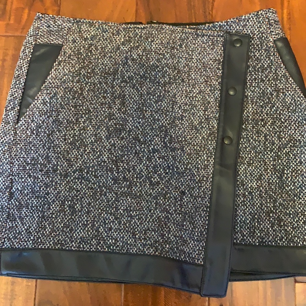 Bailey 44 Tweed Skirt with Leather Detail